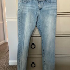 New York & Company Light Wash Skinny Jeans